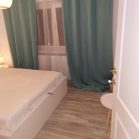 Bloom Box Apartments Craiova Exterior photo