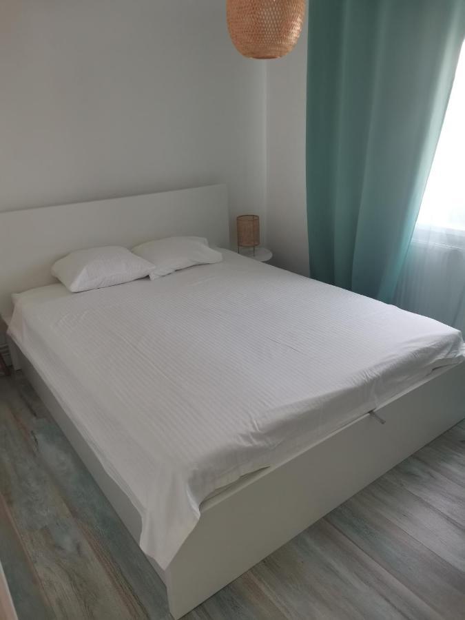 Bloom Box Apartments Craiova Exterior photo